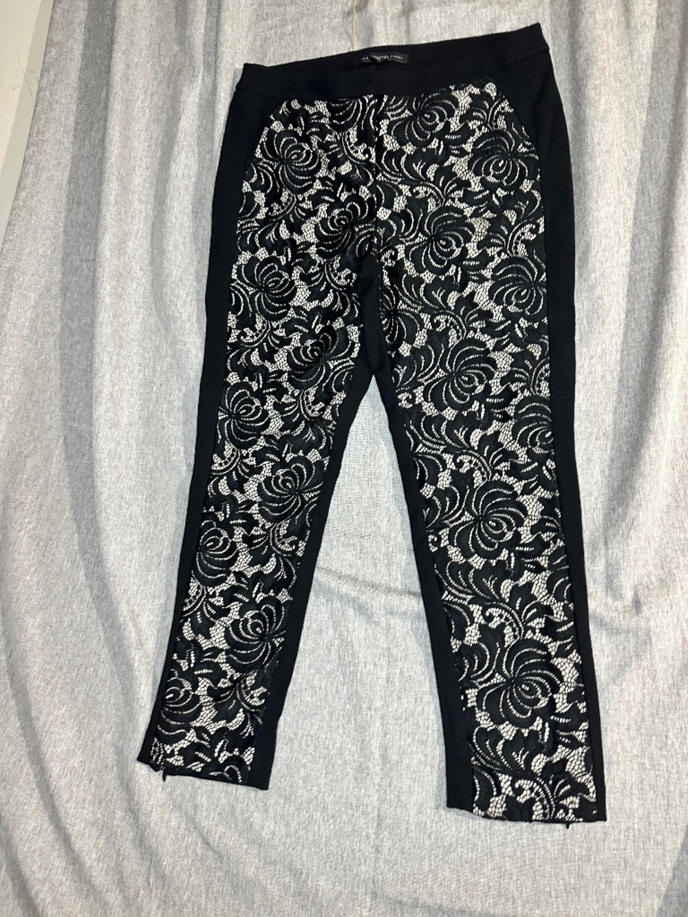 Chico’s Black Label Lace Front Slim Ankle Pants Tuxedo Trim - Size 1.5 / Large